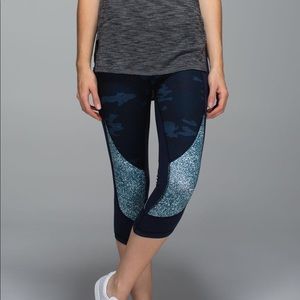 Lululemon Wunder Under Crop Full-On Luon